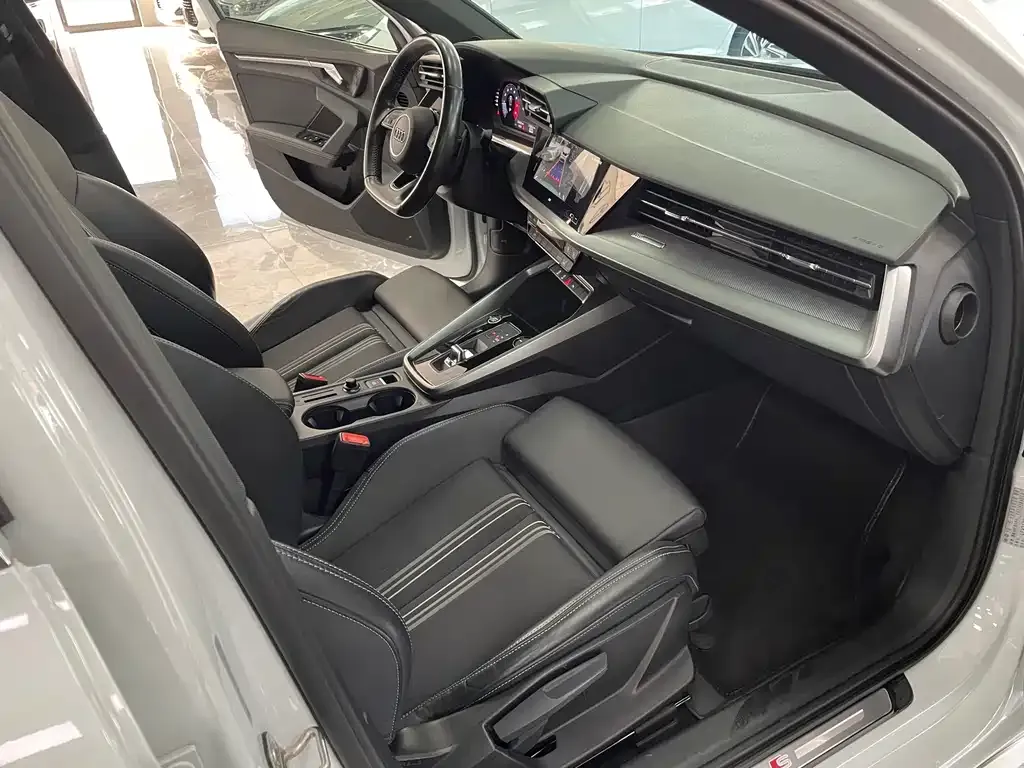 Audi A3 2022 из CN, фото 5