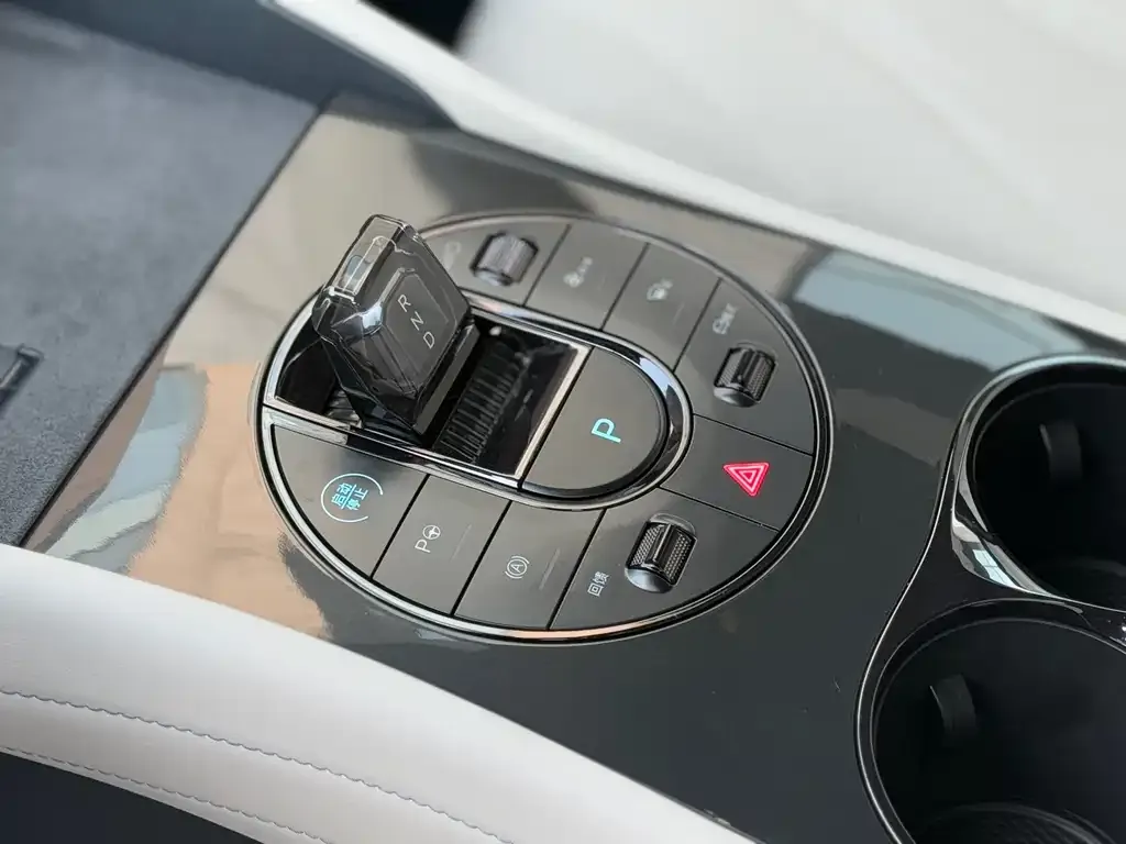 BYD Seal 06GT — фото 2