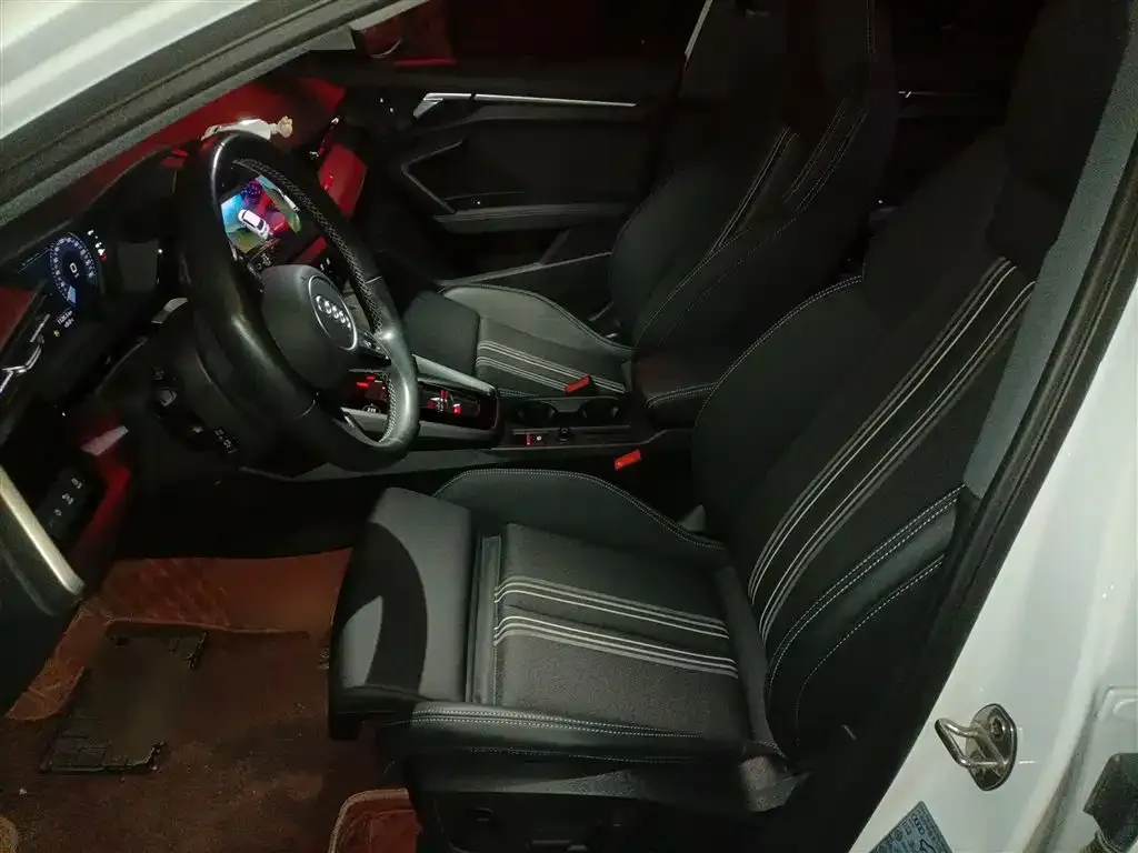 Audi A3 2023 из CN, фото 7