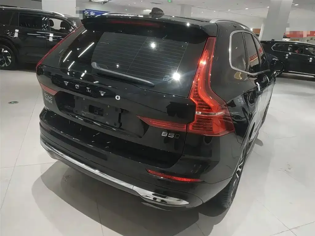 Volvo XC60 2023 из CN, фото 7