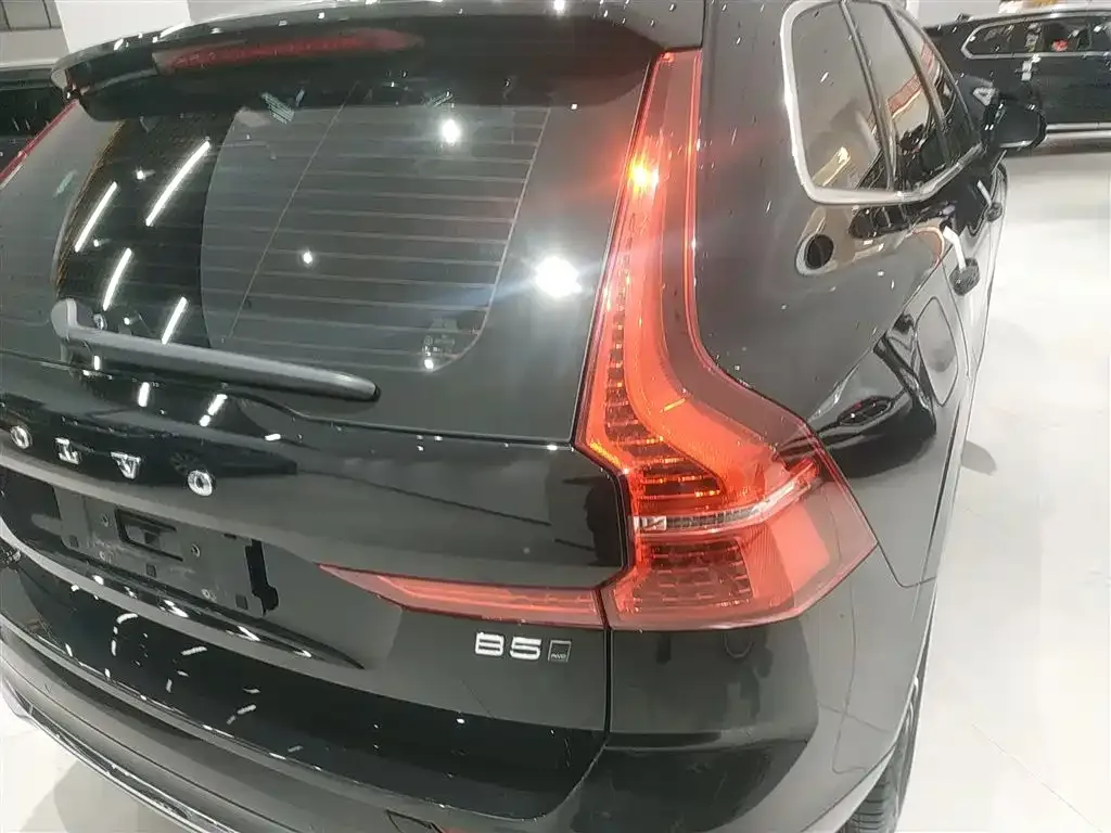 Volvo XC60 2023 из CN, фото 3