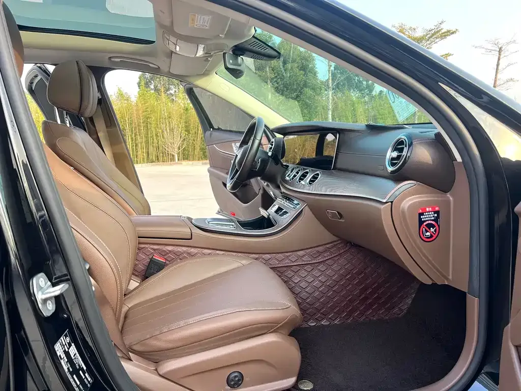 Mercedes-Benz E-Class 2023 из CN, фото 5