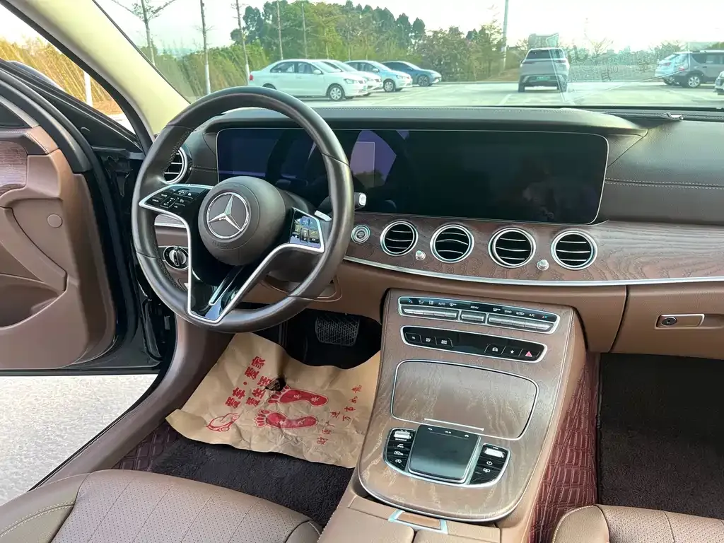 Mercedes-Benz E-Class 2023 из CN, фото 10