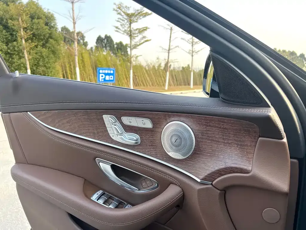 Mercedes-Benz E-Class 2023 из CN, фото 9