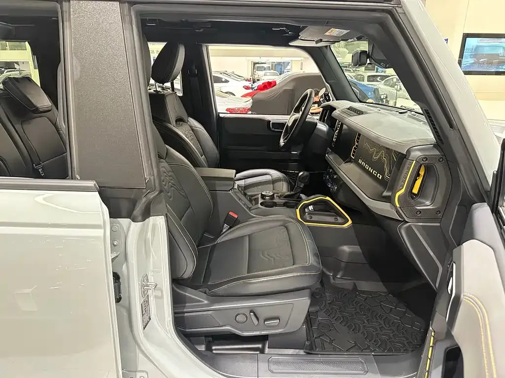 Ford Bronco 2025 из CN, фото 7