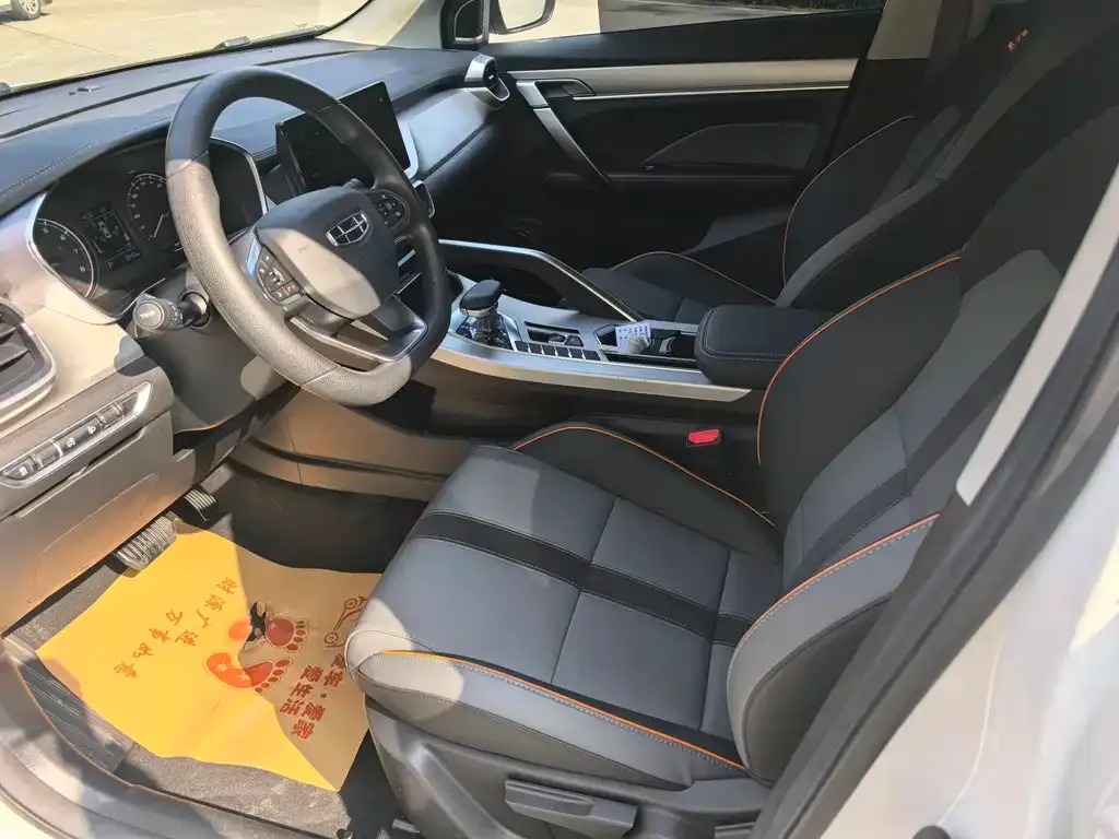 Geely Binyue 2024 из CN, фото 2