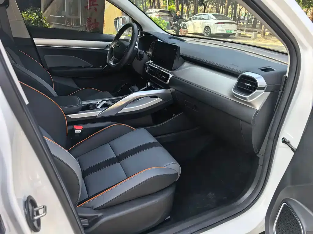 Geely Binyue 2024 из CN, фото 6