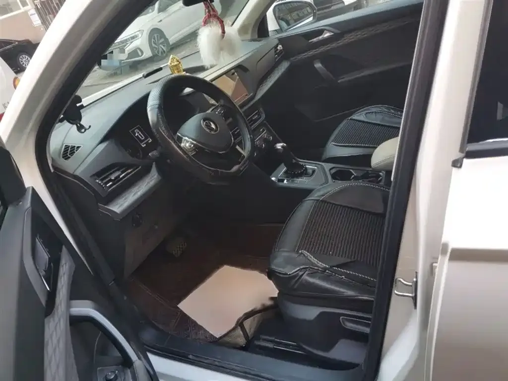 Volkswagen Tharu 2021 из CN, фото 8