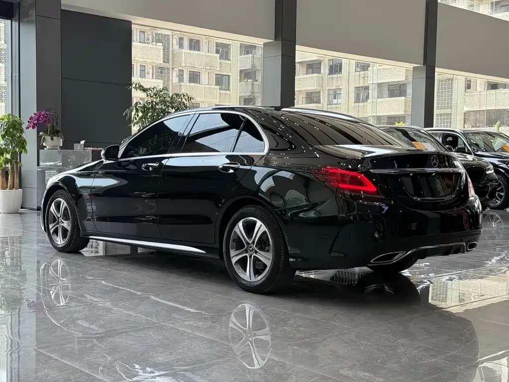 Mercedes-Benz C-Class — фото 10