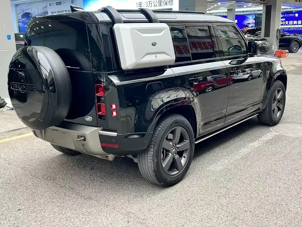 Land Rover Defender — фото 8