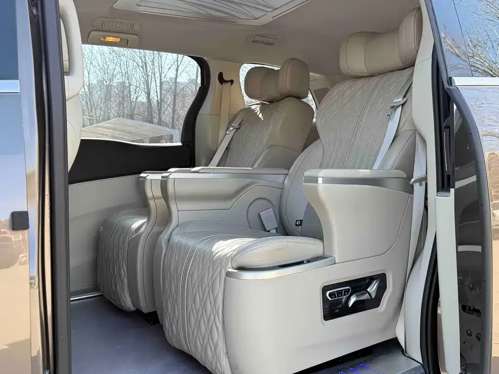 Buick GL8 2025 из CN, фото 8