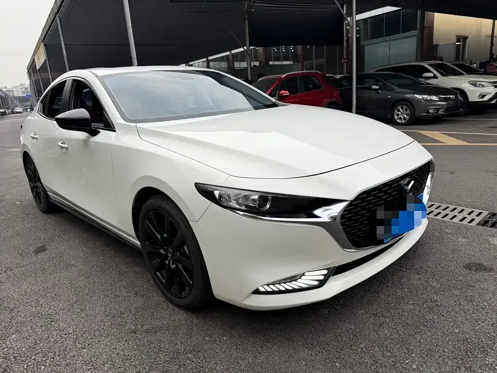 Mazda 3 Axela 2022 из CN, фото 3