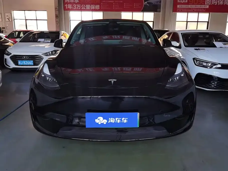 Tesla Model Y 2023 из CN, фото 2