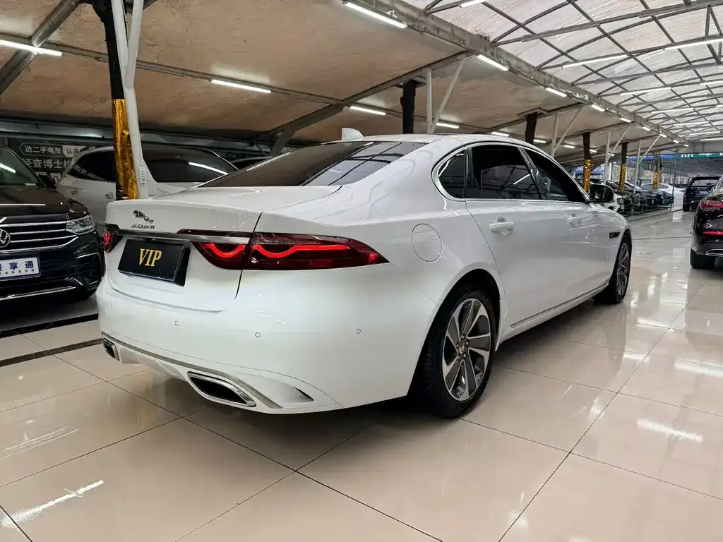 Jaguar XFL 2023 из CN, фото 5