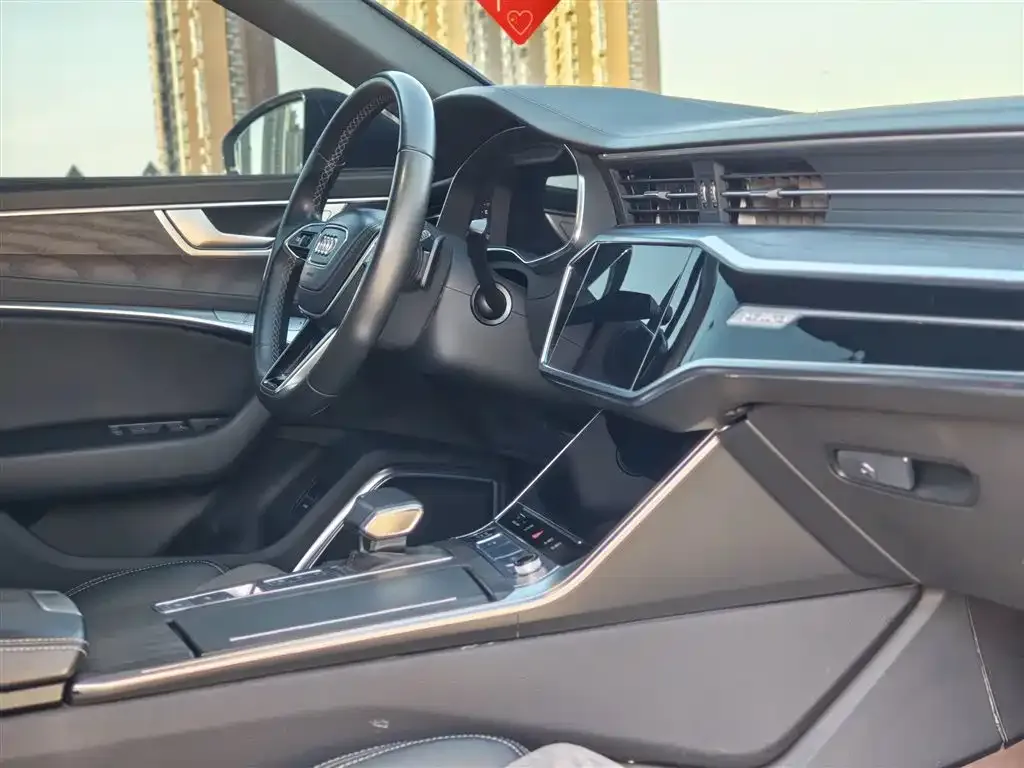 Audi A6L 2023 из CN, фото 2