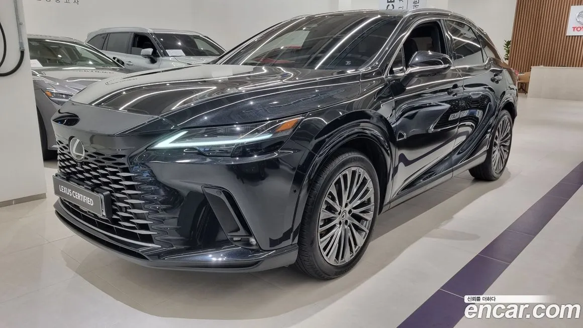 Lexus RX — фото 1