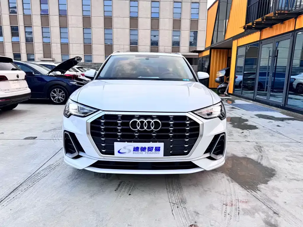Audi Q3 2023 из CN, фото 10