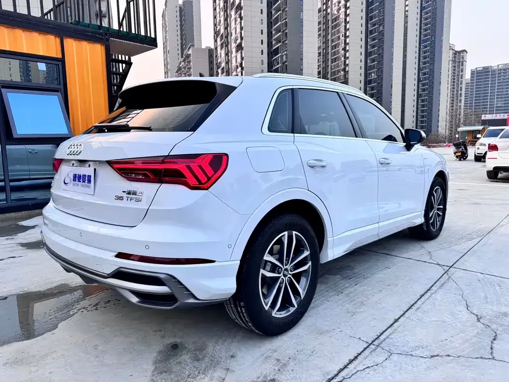 Audi Q3 2023 из CN, фото 7