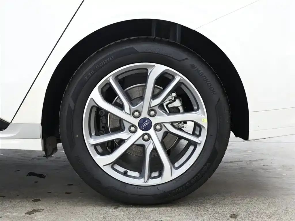 Ford Mondeo 2024 из CN, фото 10