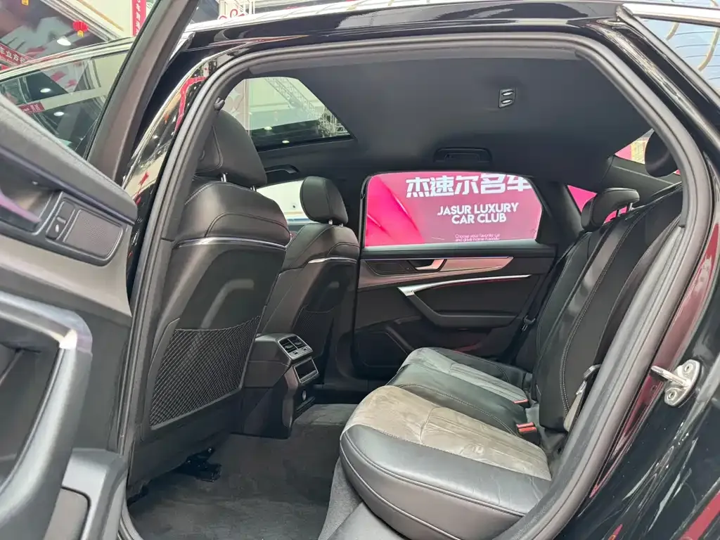 Audi A6L 2021 из CN, фото 9