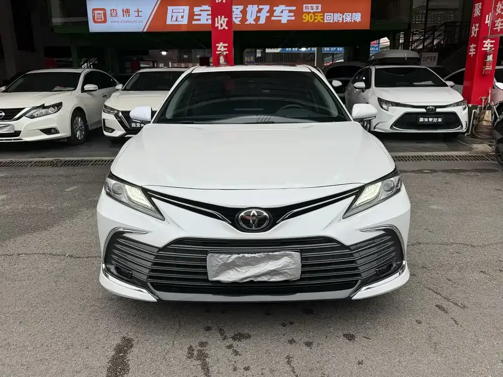 Toyota Camry 2022 из CN, фото 2