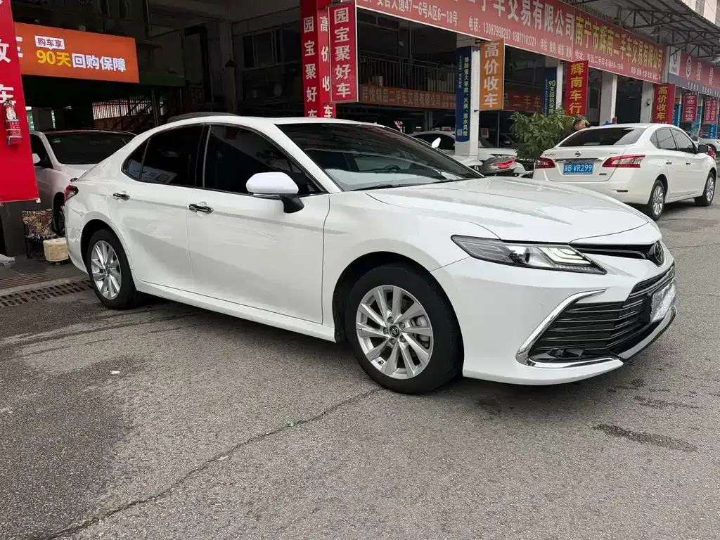 Toyota Camry 2022 из CN, фото 3