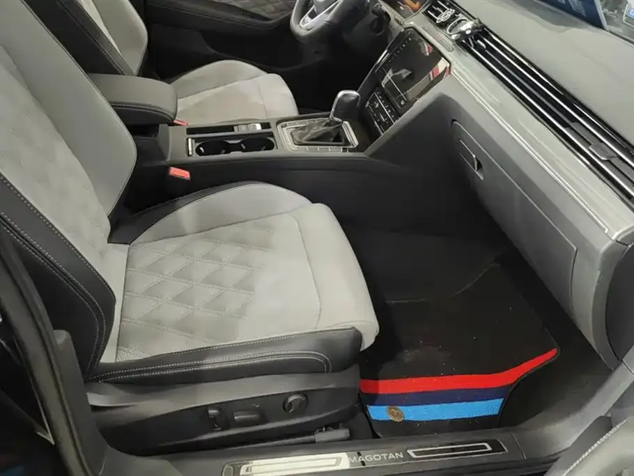 Volkswagen Magotan 2023 из CN, фото 8