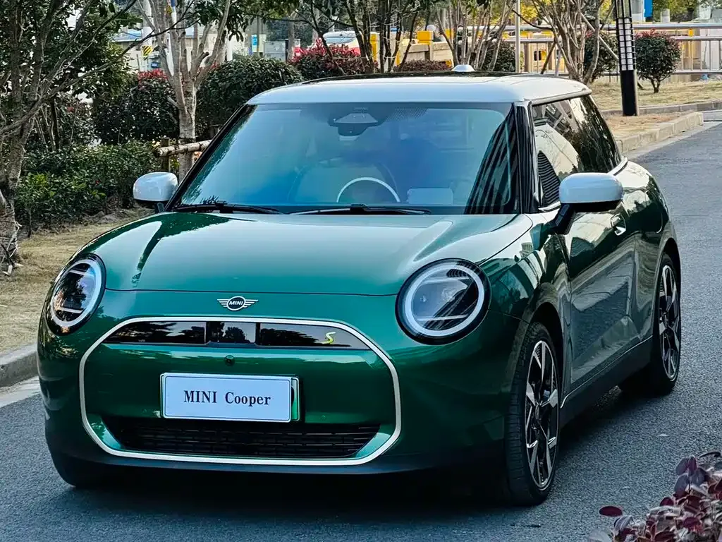 MINI Cooper EV 2025 из CN, фото 1