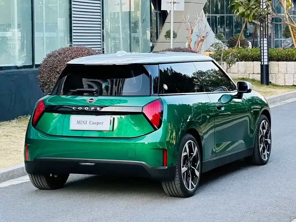 MINI Cooper EV 2025 из CN, фото 3
