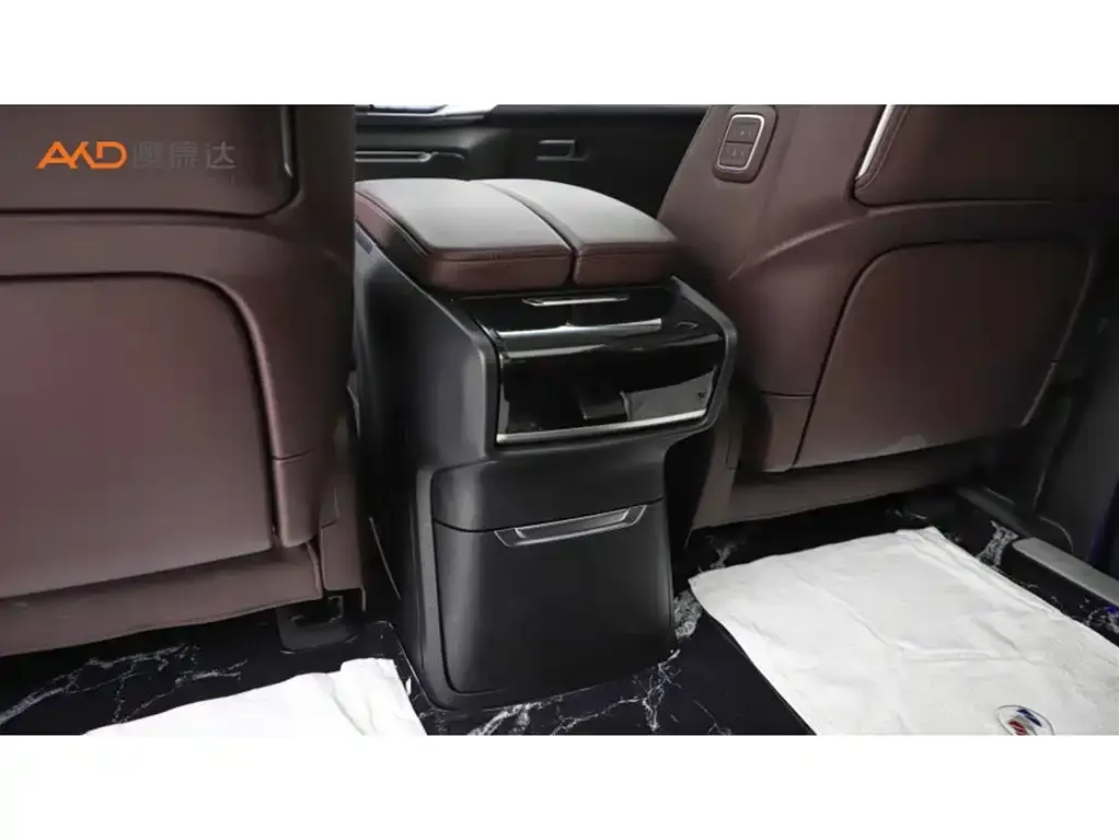 Buick Century 2023 из CN, фото 10