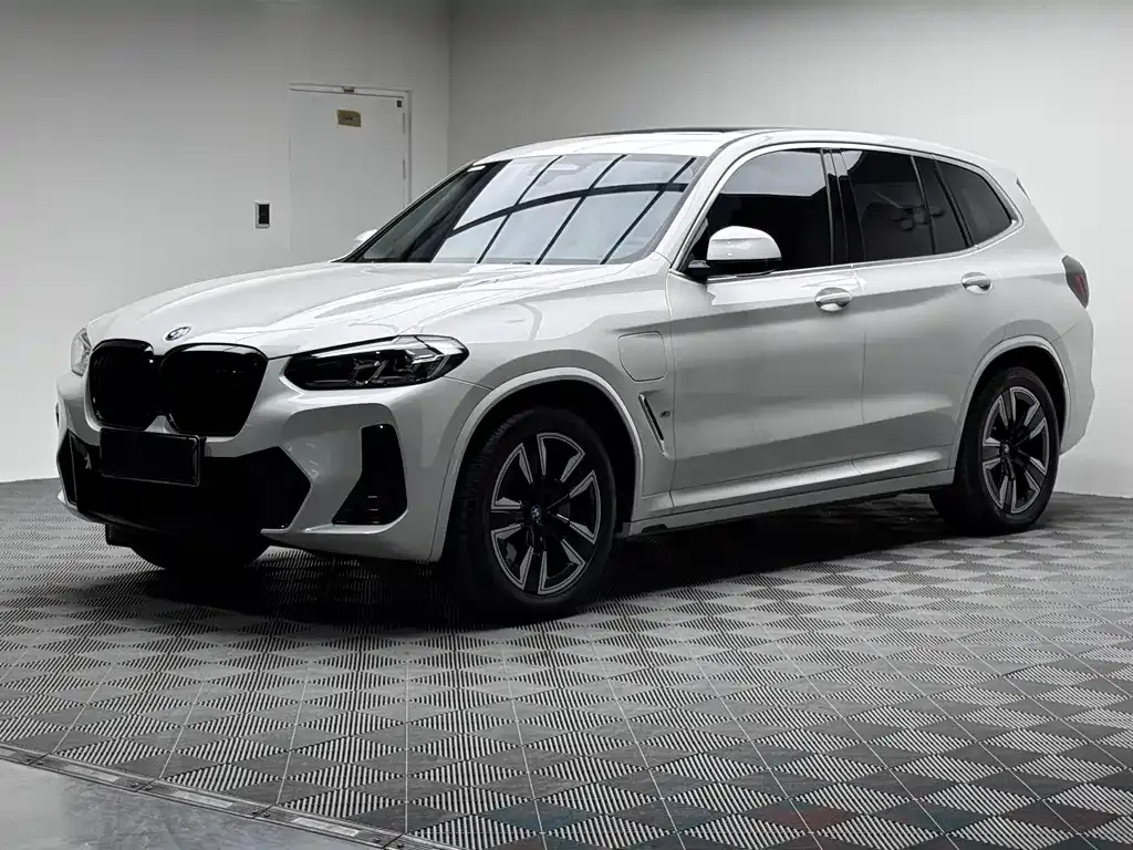BMW iX3 2024 из CN, фото 4