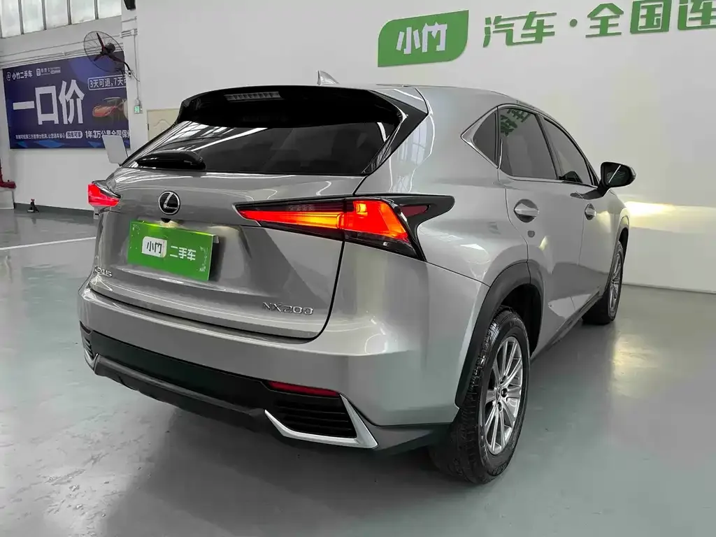 Lexus NX — фото 10