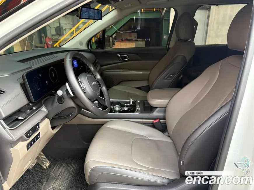 Kia Carnival — фото 10