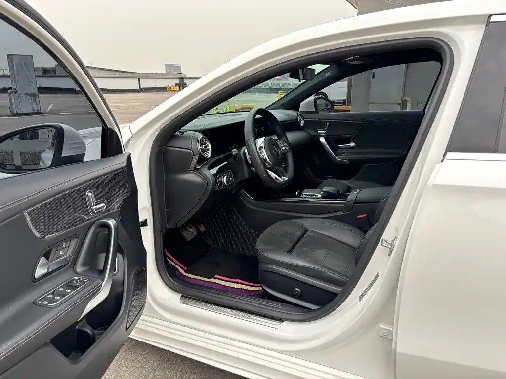 Mercedes-Benz A-Class 2021 из CN, фото 10