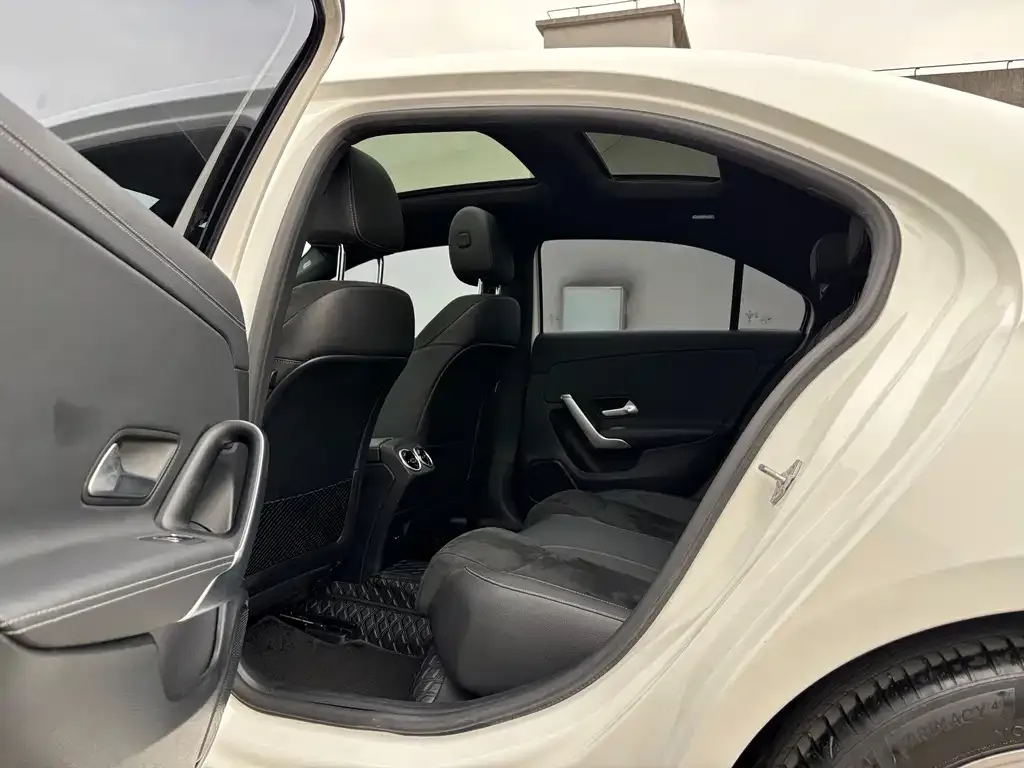 Mercedes-Benz A-Class 2021 из CN, фото 9