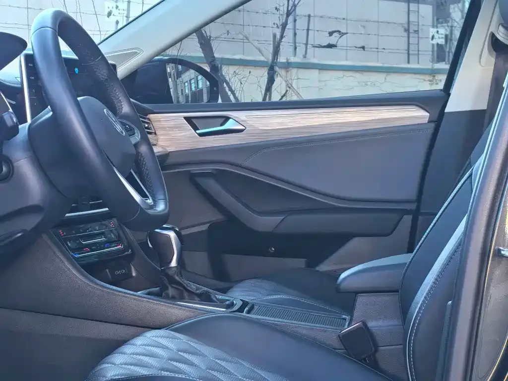 Volkswagen Sagitar 2022 из CN, фото 6