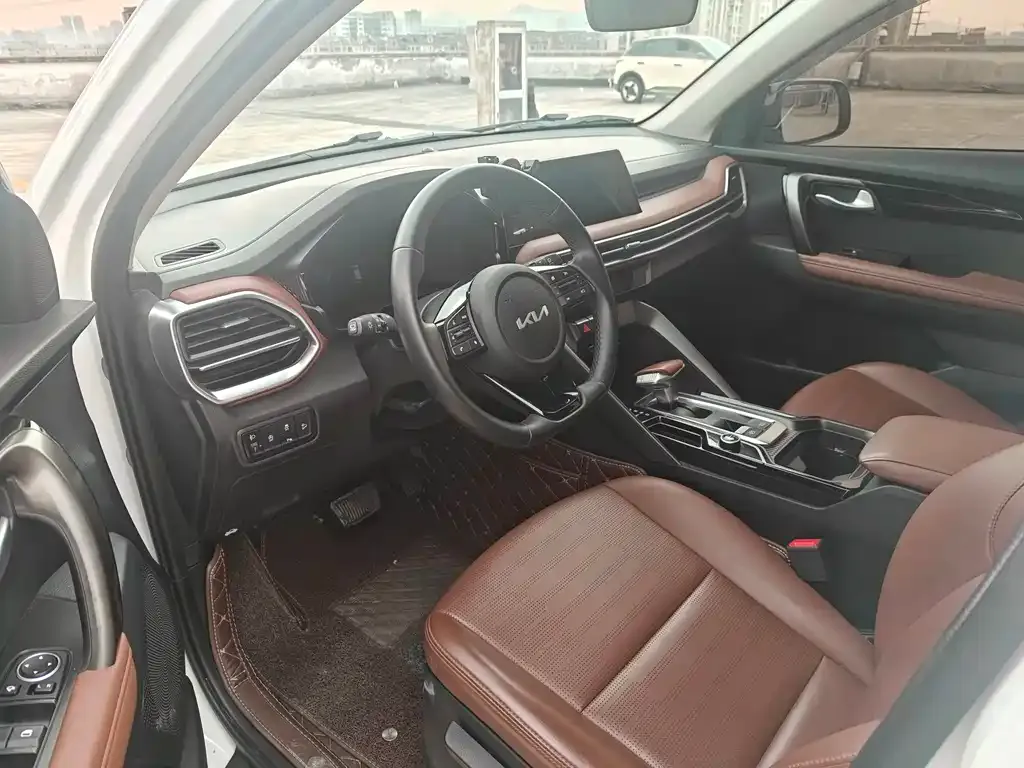 Kia Sportage 2021 из CN, фото 8