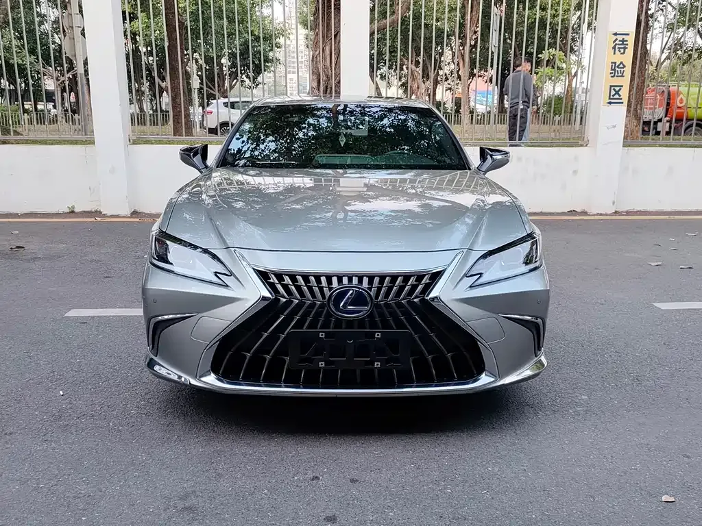 Lexus ES 2022 из CN, фото 8