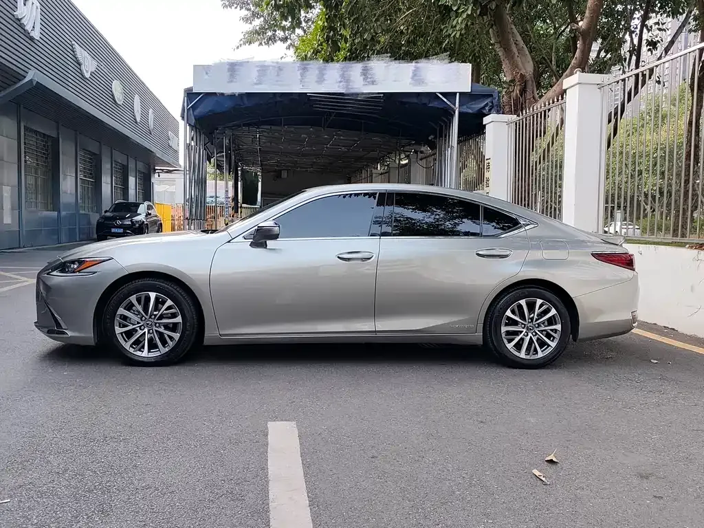 Lexus ES 2022 из CN, фото 7