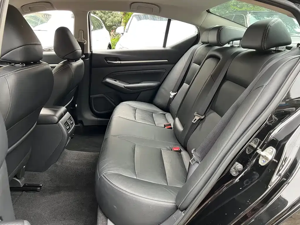 Nissan Teana 2022 из CN, фото 2