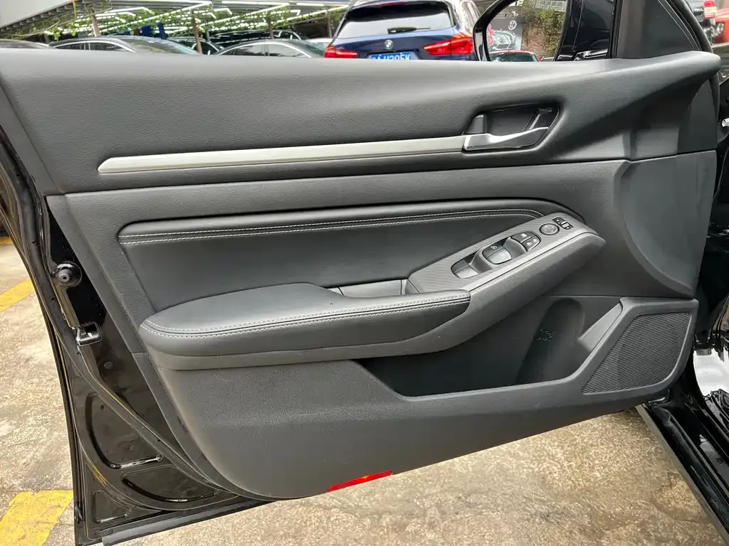 Nissan Teana 2022 из CN, фото 3