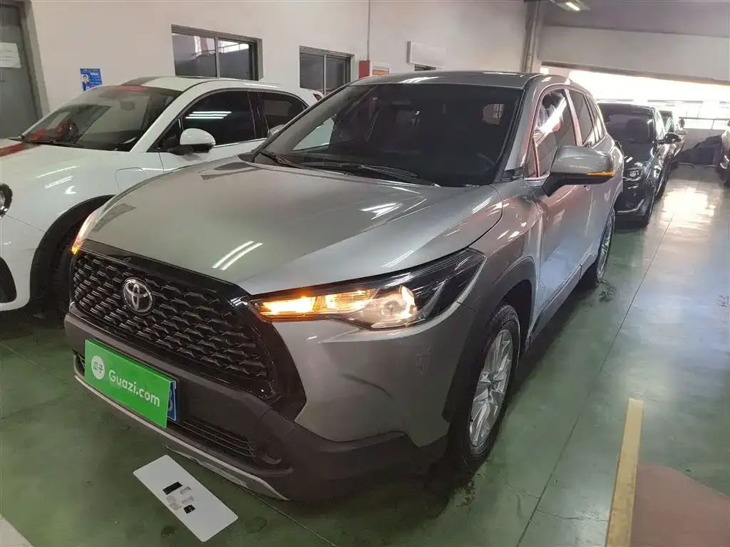 Toyota Corolla Cross 2024 из CN, фото 1
