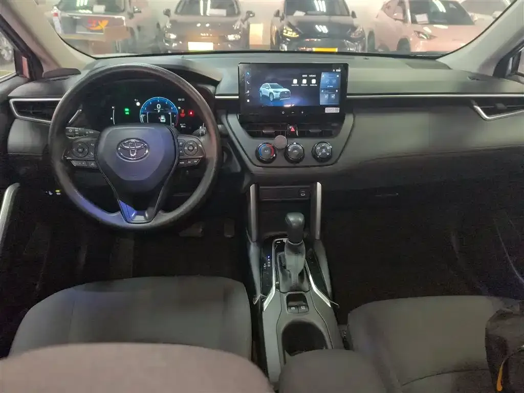 Toyota Corolla Cross 2024 из CN, фото 3