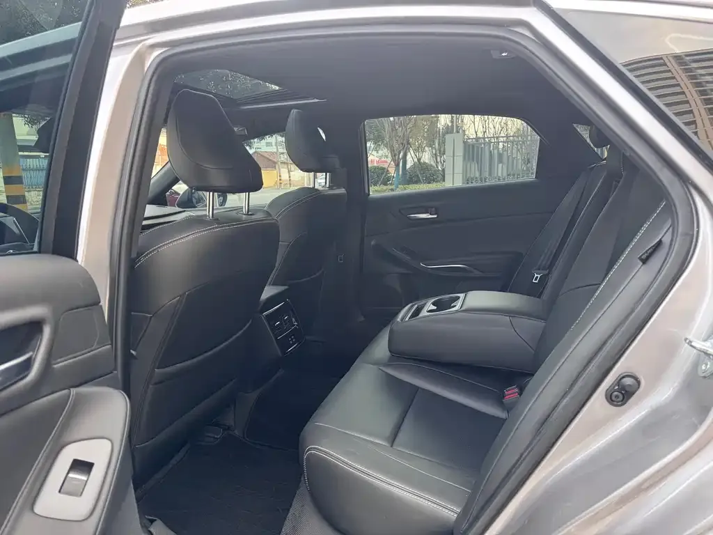 Toyota Avalon 2025 из CN, фото 2