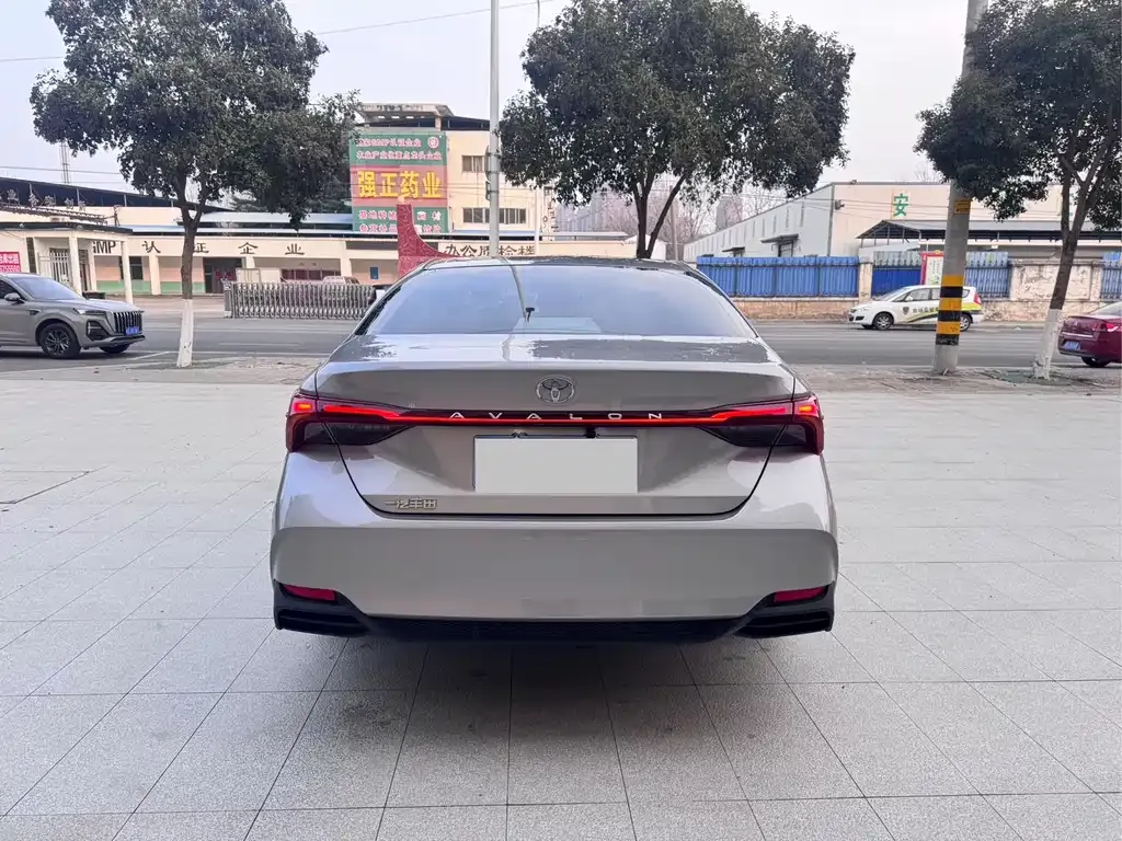 Toyota Avalon 2025 из CN, фото 3