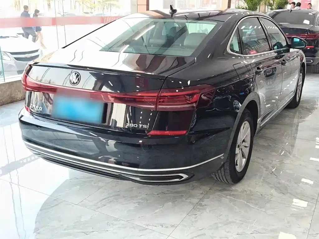 Volkswagen Passat 2024 из CN, фото 2