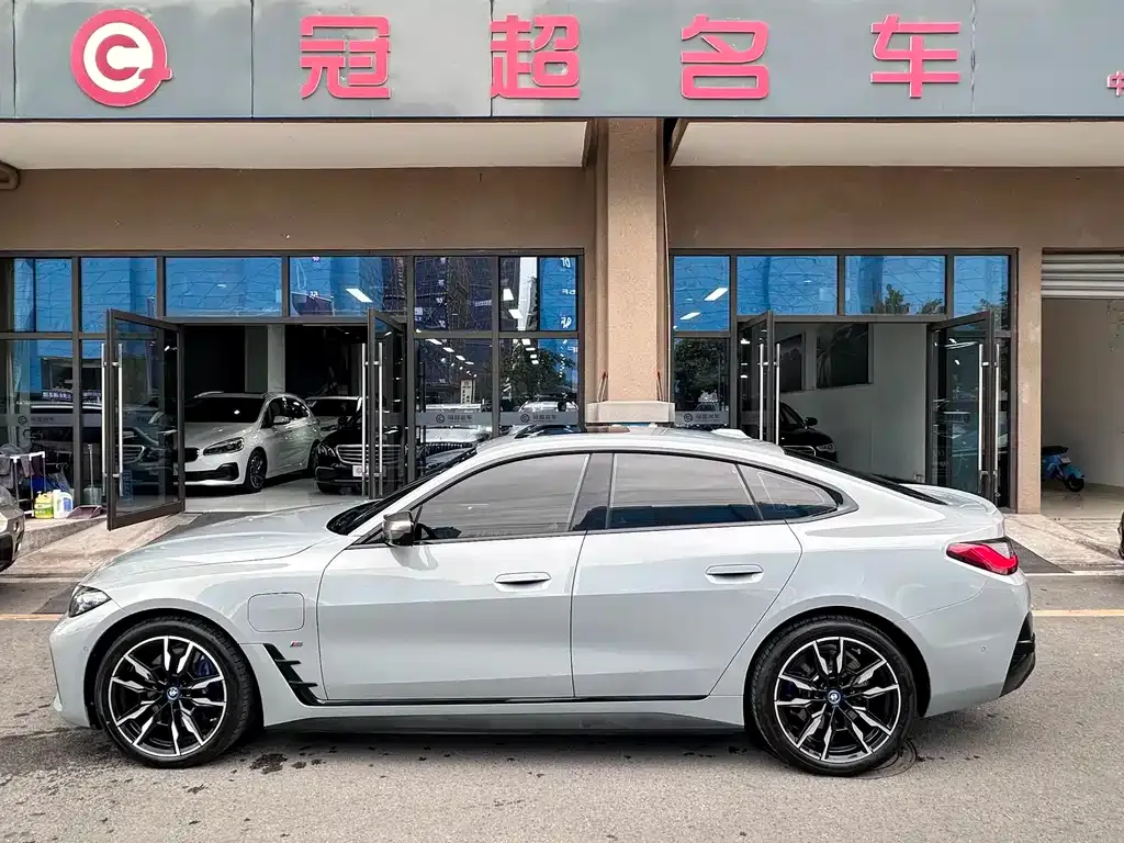 BMW i4 M 2025 из CN, фото 7