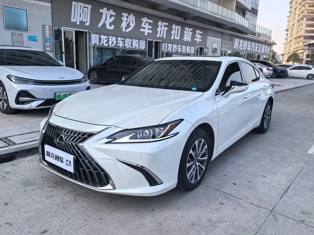 Lexus ES 2024 из CN, фото 1