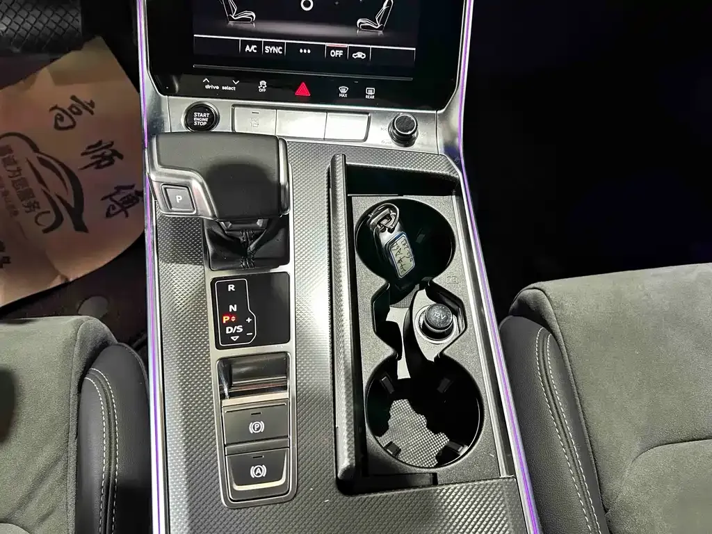 Audi A6L 2024 из CN, фото 3