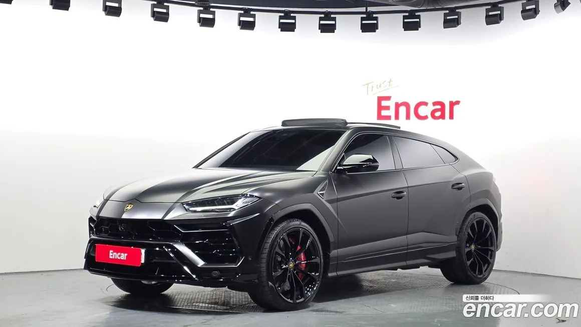 Lamborghini Urus 2022 из KR, фото 1